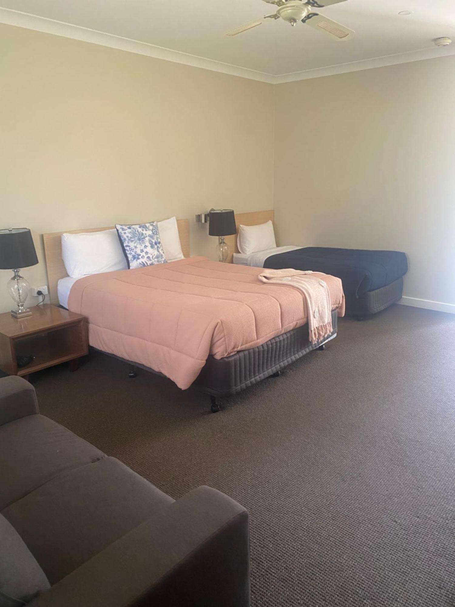 Tumbarumba Motel & Elms Restaurant Luaran gambar