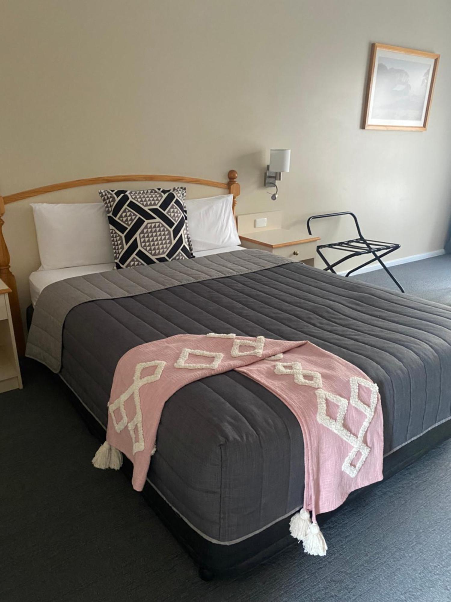 Tumbarumba Motel & Elms Restaurant Luaran gambar
